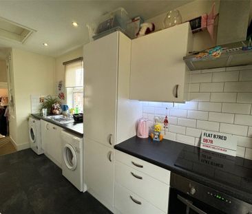 2 Bedroom Flat / Apartment - Cambridge Road, Southampton - Photo 3