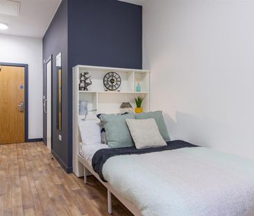 1 bedroom in a flat share to rent - Photo 6