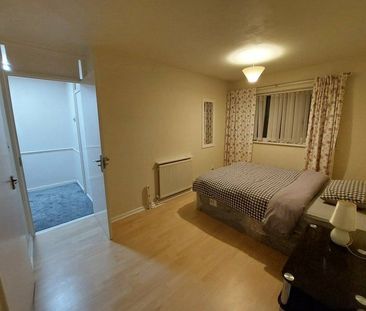 Room in a Shared House, Goode Avenue, B18 - Photo 1