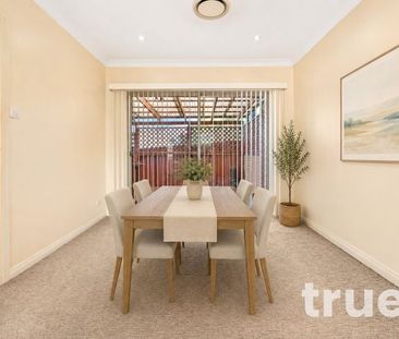 BEAUTIFUL FAMILY HOME - Photo 2