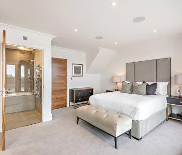 3 bedroom terraced house to rent - Photo 3