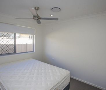 MODERN, FULLY FURNISHED FAMILY HOME - Photo 4