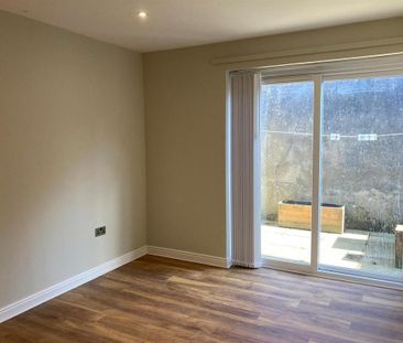 1 bedroom private hall to rent - Photo 1