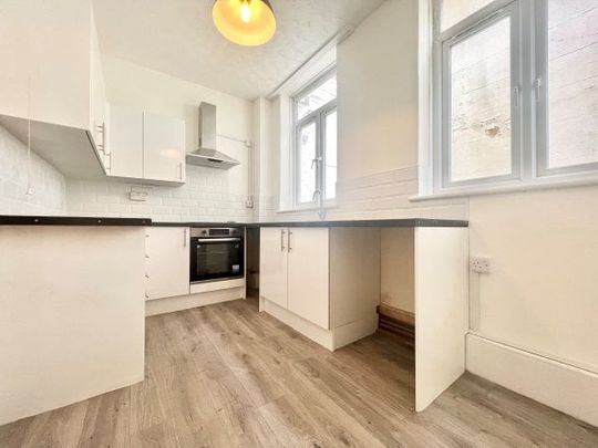 Queen Street, Portsmouth - Photo 1