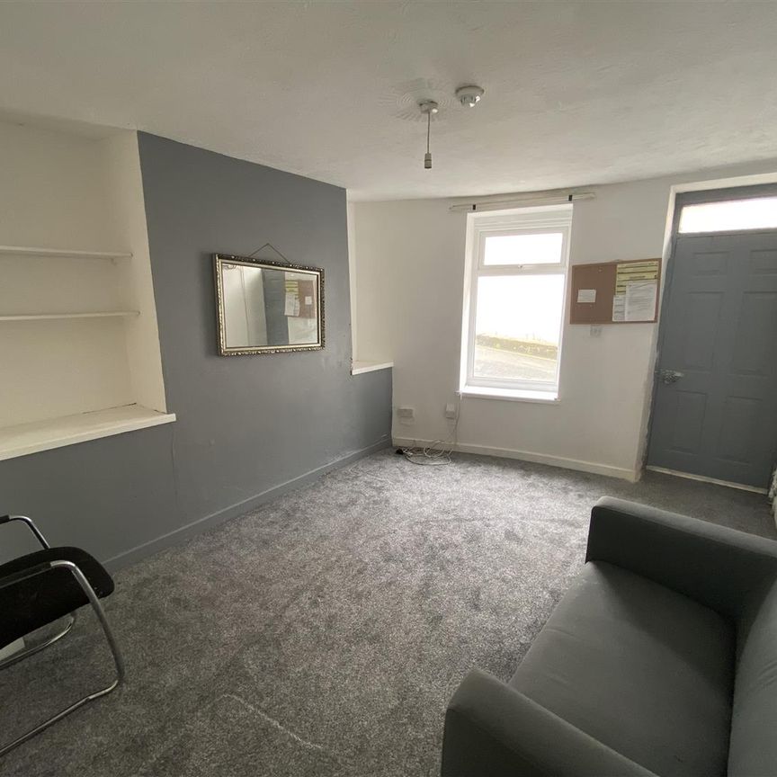 Room For Rent Park Street, Pontypridd - Photo 1