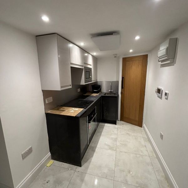 Middle Street, Brighton - Photo 1