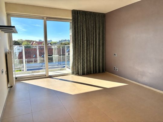 Appartement te huur in Koksijde met 5 slaapkamers - Photo 1