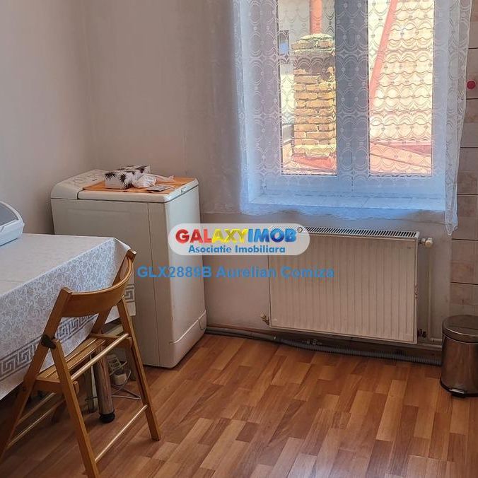 Garsoniera pentru inchiriat Piata Domenii in vila - Photo 1