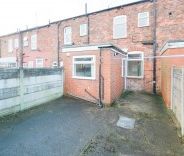 2 bed House - Terraced for Rent - Photo 2