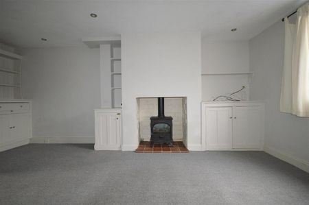 2 bedroom cottage to rent - Photo 2