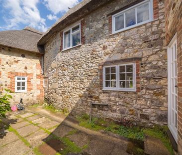 3 bedroom cottage to rent - Photo 2