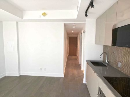 For Lease - 7 Grenville Street Unit# 3702, Toronto, Ontario - Photo 4