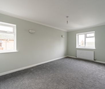 2 bedroom apartment to rent Tennyson Road, Worthing, BN11 - Photo 4