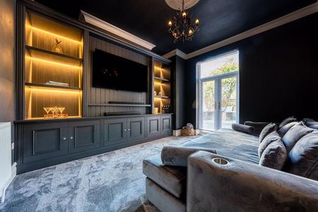 5 bedroom detached villa to rent - Photo 4