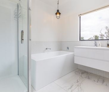 Property Management24 West End Road, Herne Bay - House for Rent - Photo 2