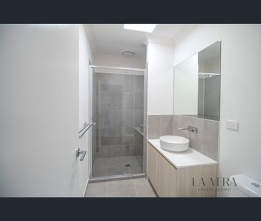 33 Bovine Crescent, Donnybrook, Vic 3064 - Photo 3