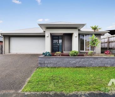 Gorgeous Plantation Home! - Photo 4