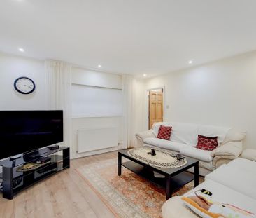 4 bedroom bungalow to rent - Photo 3