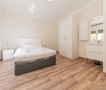 Calle del Alcalde Sáinz de Baranda, Madrid, Community of Madrid 28009 - Photo 5