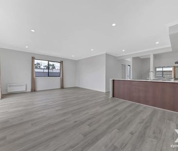 Modern 3-Bedroom Family Home in Prime Willandra Estate Location - Photo 1