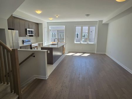 For Lease - 197 Invention Boulevard, Kanata, Ontario - Photo 3