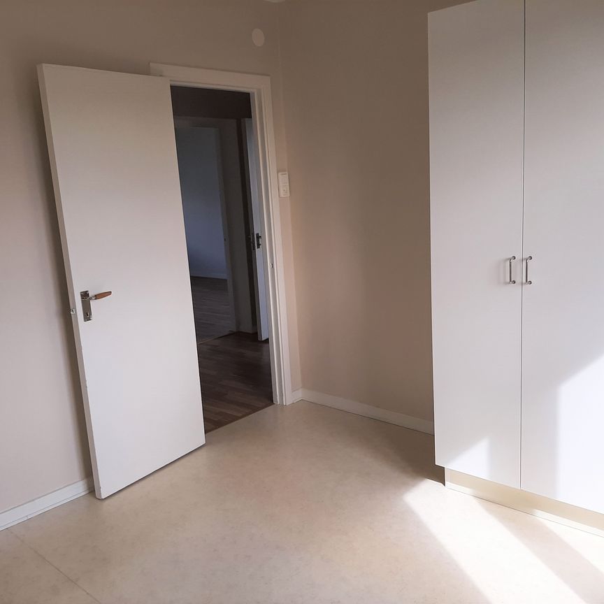 Lillvägen, Kristinehamn - Photo 1