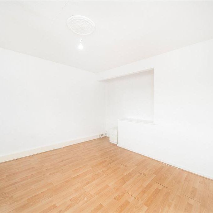 2 bedroom maisonette to rent - Photo 1