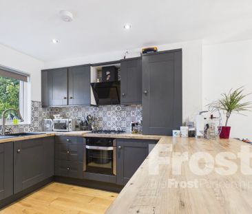 Elvedon Road, Feltham,TW13 - Photo 4
