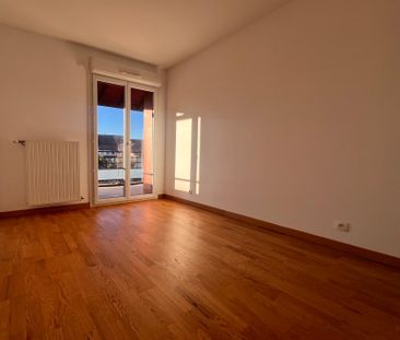 Location Appartement 3 pièces 69m² - Photo 2