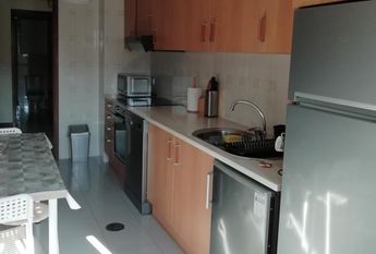 Arrendo quarto ou apartamento em Valenca