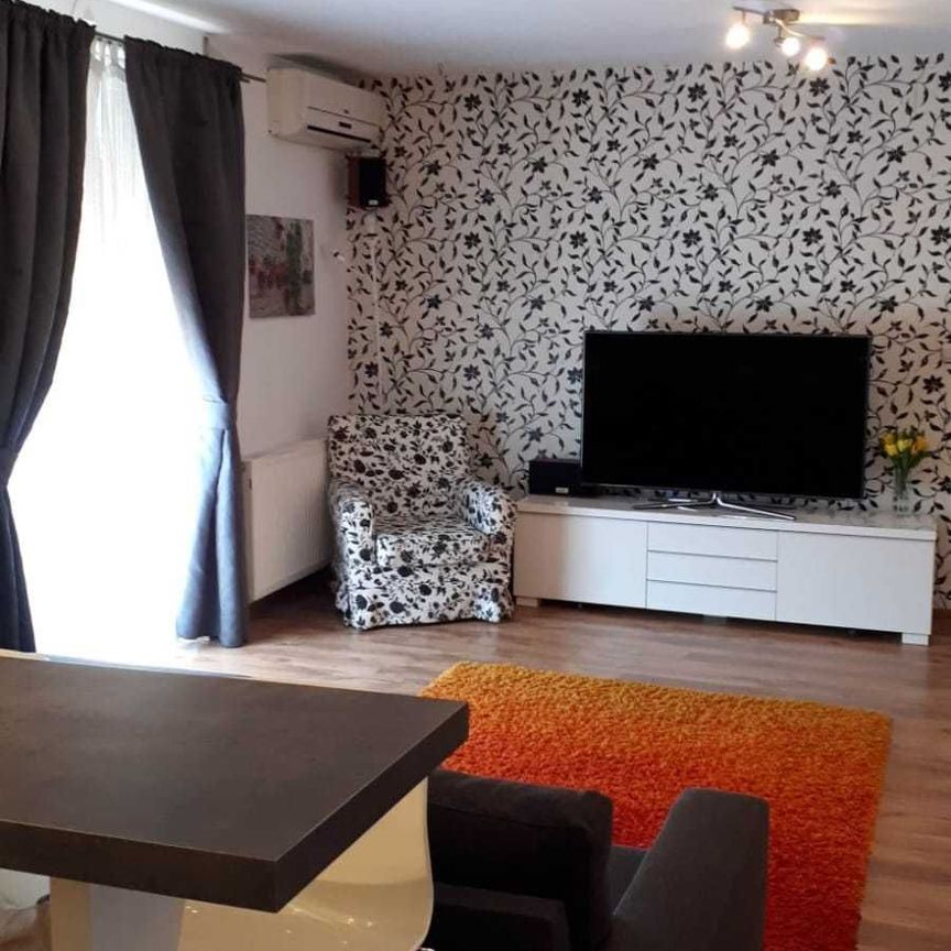 Apartament cu 4 camere, Ultracentral - Photo 1