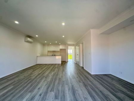 Modern Comfort Meets Effortless Living - Photo 2