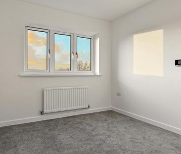 4 bedroom end of terrace house to rent - Photo 6