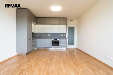 Pronájem bytu 2+kk v osobním vlastnictví 58 m², Praha 4 - Kamýk - Photo 3