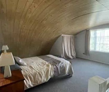 Barn House Living - Photo 3