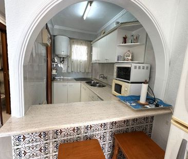Apartamento de alquiler en Calle la Colina, 166, La Colina - Photo 3