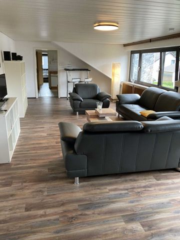 Modern möblierte Wohnung mit 2 Schlafzimmern in Köln- Vogelsang - Photo 5