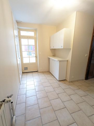 MAISON BOURGES - 4 PIECE - 68 m2 - Photo 4