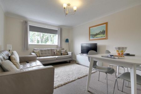 2 bedroom apartment to rent - Photo 3