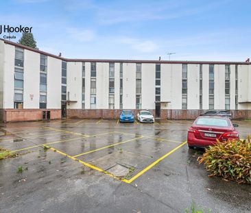 Bright & Modern 2 Bedroom Apartment - Photo 4