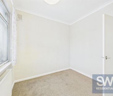 Studio to rent - Photo 6