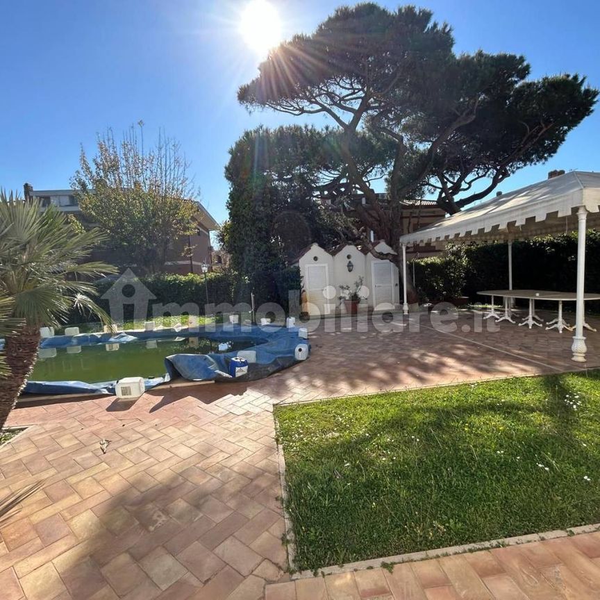 Villa unifamiliare via Ceriale, Fregene, Fiumicino - Photo 1