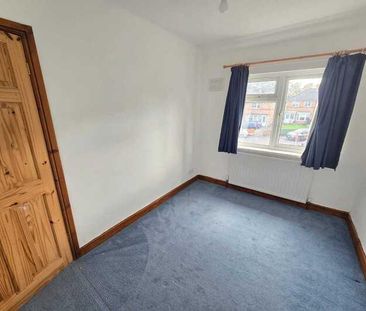 3 bedroom end of terrace house to rent - Photo 4