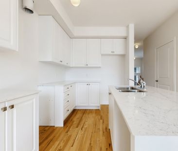 For Lease - 2949 Starlight Drive, Pickering, Ontario - Photo 6