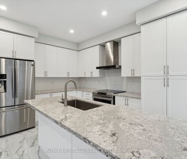 Townhouse For Lease | E8147426 - Photo 1