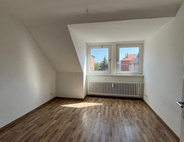Helle 3-Zimmer-Dachgeschosswohnung in Top-Lage des westlichen Ringgebiets – mit sympathischer Hausgemeinschaft - Photo 1