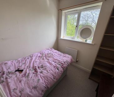 3 bedroom semi-detached house to rent - Photo 5