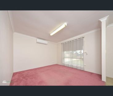 11 Serenoa Court, Warnbro, WA 6169 - Photo 4