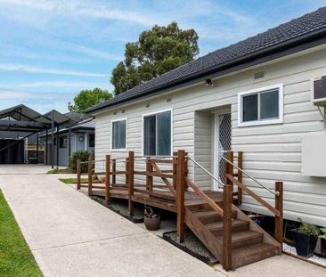 A Charming three bedroom home in Boolaroo! - Photo 4