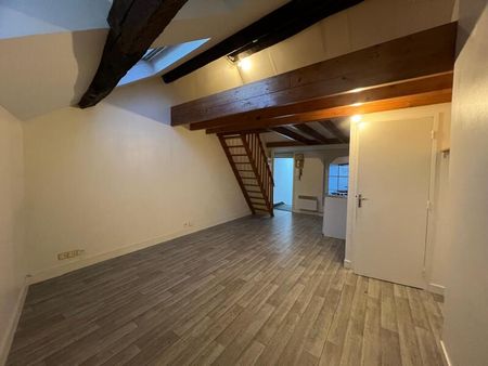 Location Appartement 2 pièces 26m² ORLEANS 45000 - Photo 2